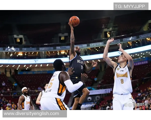 勇士大胜火箭，晋级西部半决赛