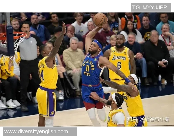 掘金与湖人第三场激战回顾球星表现与战术分析全景呈现