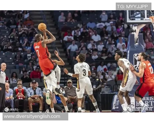 火箭与鹈鹕对决NBA中国赛球迷热情高涨期待精彩比赛